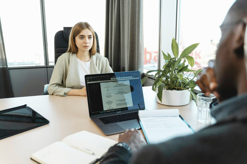 Benefits of working with an official recruitment agency for job seekers