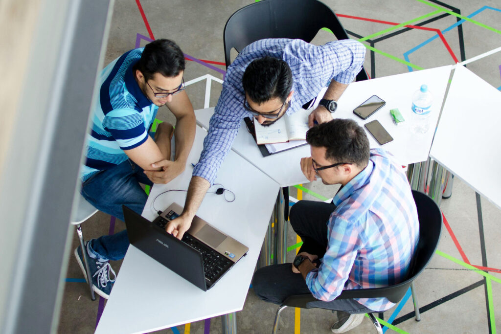 راهنمای کامل مهاجرت کاری مهندسین به آلمان با کارت آبی (Blue Card)